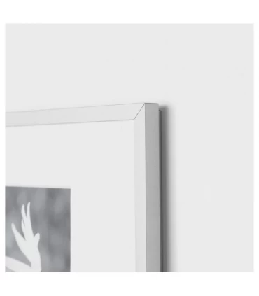 قاب عکس ایکیا مدل LOMVIKEN اندازه 40×30 سانتیمتر